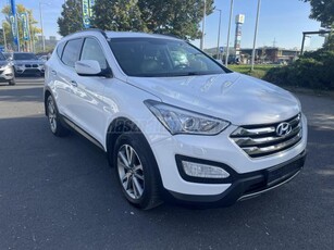 HYUNDAI SANTA FE 2.2 CRDi Premium (Automata) FRISS MŰSZAKI! VEZETETT SZERVIZKÖNYV! NAVIGÁCIÓ! TOLATÓKAMERA! BŐR BELSŐ!