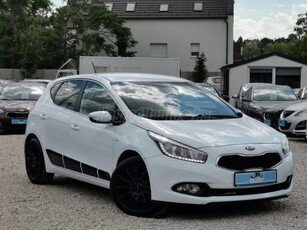 KIA CEE'D 1.4 CVVT Jubileum GARANTÁLT KM+NAVI+KAMERA+ÜLÉSFÜTÉS