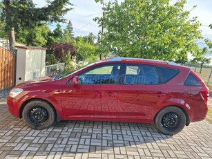 KIA CEE'D 1.6 CRDi EX