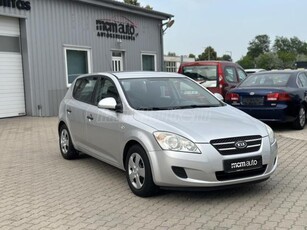 KIA CEE'D 1.6 EX KLIMA/ESP/SZ.KÖNYV