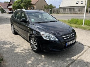 KIA CEE'D SW 1.6 CRDi LX Plus Gyönyörű állapotú!