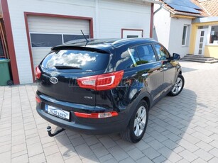 KIA SPORTAGE 2.0 CRDi EX Prémium 4x4 SZERVIZKÖNYV. TOLATÓKAMERA. XENON. TEMPOMAT. ÜLÉSFŰTÉS