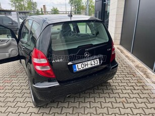 MERCEDES-BENZ A 180 CDI Elegance Autotronic