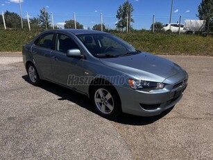 MITSUBISHI LANCER 1.5 Invite