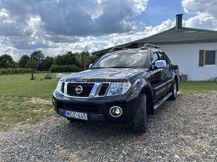 NISSAN NAVARA 4WD Double 2.5D Platinum