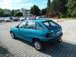 OPEL ASTRA F 1.4 SE GL