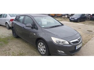 OPEL ASTRA J 1.4 Enjoy