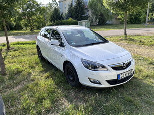 OPEL ASTRA J 1.4 T Sport