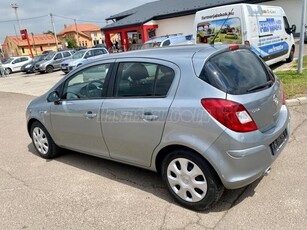 OPEL CORSA D 1.4 Selection 141.000Km!Szervizkönyv!