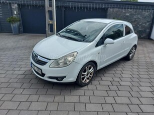 OPEL CORSA D 1.4 Sport