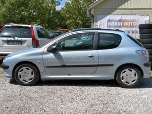 PEUGEOT 206 1.1 Presence Klíma !