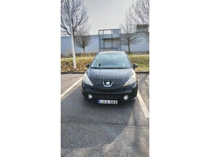 PEUGEOT 207 1.6 HDi Trendy