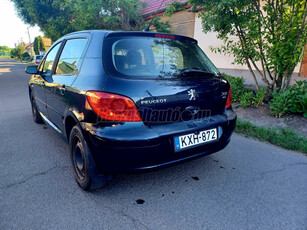 PEUGEOT 307 1.6 HDi D-Sign