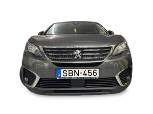 PEUGEOT 5008 1.2 PureTech Allure S&S (7 személyes ) EAT8 EURO6.3 Gyári fény. tetőablak. újszerű. első tulaj 32e Km. GARANCIA. Dohányfüstmentes