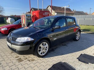 RENAULT MEGANE 1.6 16V Authentique