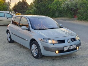 RENAULT MEGANE 1.6 Authentique Plus