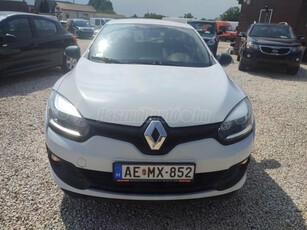 RENAULT MEGANE Grandtour 1.6 Limited VEZETETT SZERVÍZKÖNYV. 2 KULCS