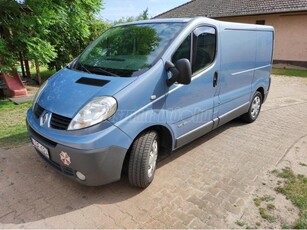 RENAULT TRAFIC 2.5 dCi L1H1 Expression