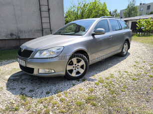 SKODA OCTAVIA Combi 1.4 TSI Ambiente