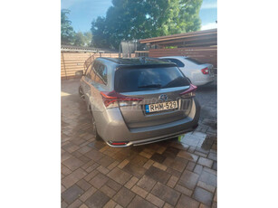 TOYOTA AURIS 1.8 HSD Live (Automata)