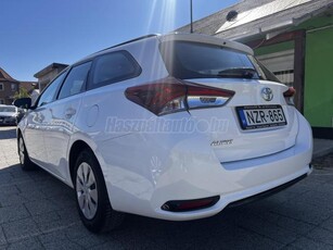 TOYOTA AURIS Touring Sports 1.4 D-4D Live Plus GARANCIA! Magyarországi! 1 gazdás! Sz. könyv! ÁFÁ-s!