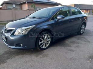 TOYOTA AVENSIS 2.0 D-4D