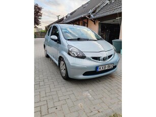 TOYOTA AYGO 1.0 AC