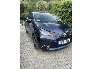 TOYOTA AYGO 1.0 x-play Nagykijelző Tolatókamera tempomat bluetooth