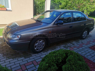 TOYOTA CARINA Carina-E Sedan 1.6 XLi