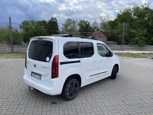 TOYOTA PROACE City Verso 1.2T Combi L1H1 [7 személy]