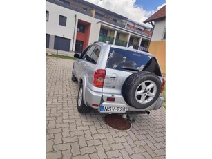 TOYOTA RAV 4 Rav4 2.0 D-4D 4x4