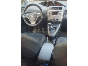 TOYOTA VERSO 1.6