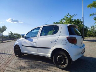 TOYOTA YARIS 1.3 Linea Luna