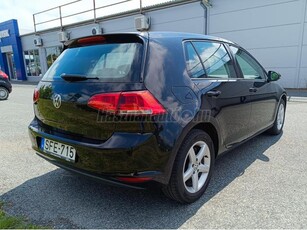 VOLKSWAGEN GOLF VII 1.6 TDi BMT Trendline