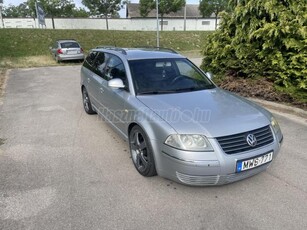 VOLKSWAGEN PASSAT Variant 2.5 V6 TDI 4Motion Trendline