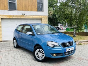 VOLKSWAGEN POLO IV 1.4 75 16V Comfortline