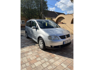 VOLKSWAGEN TOURAN 1.9 PD TDi