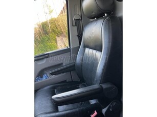 VOLKSWAGEN TRANSPORTER T5 2.5 TDI Tiptronic EDITION