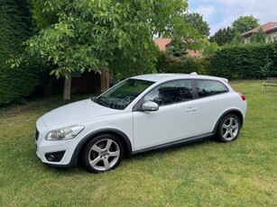 VOLVO C30 1.6 D [D2] R-Design