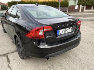 VOLVO S60 2.0 D [D3] Summum Geartronic