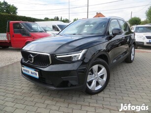 Volvo XC40 2.0 [B3] Mhev Plus Dark Black Editio...