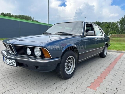 BMW 735i