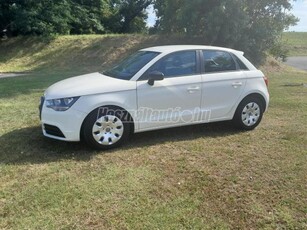 AUDI A1 Sportback 1.6 TDI Sport S-tronic automata. Gyönyörű állapot !