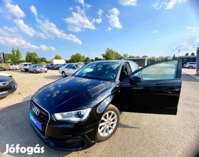 AUDI A3 Sportback 1.6 TDI Sport S-tronic Automa...