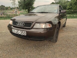 AUDI A4 1.6