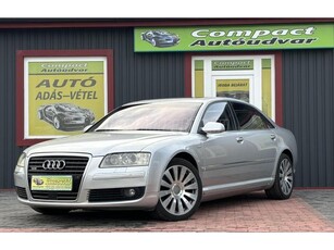 AUDI A8 quattro 6.0 W12 Tiptronic ic Lang IGAZI LUXUS! VEZETETT SZERVÍZKÖNYV!