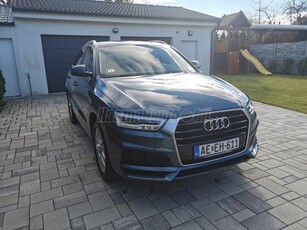 AUDI Q3 1.4 TFSI S-line DSG 18-as alu. Kamera. elektr.csomagtér