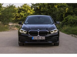 BMW 118i Advantage DKG