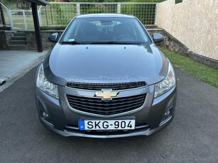 CHEVROLET CRUZE 1.7d LTZ Plus Újszerű!/Digit klímás!/Nagy navi!/Tolatókamera!/Garantált KM futás!