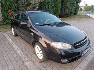 CHEVROLET LACETTI 1.4 16V Elite AC